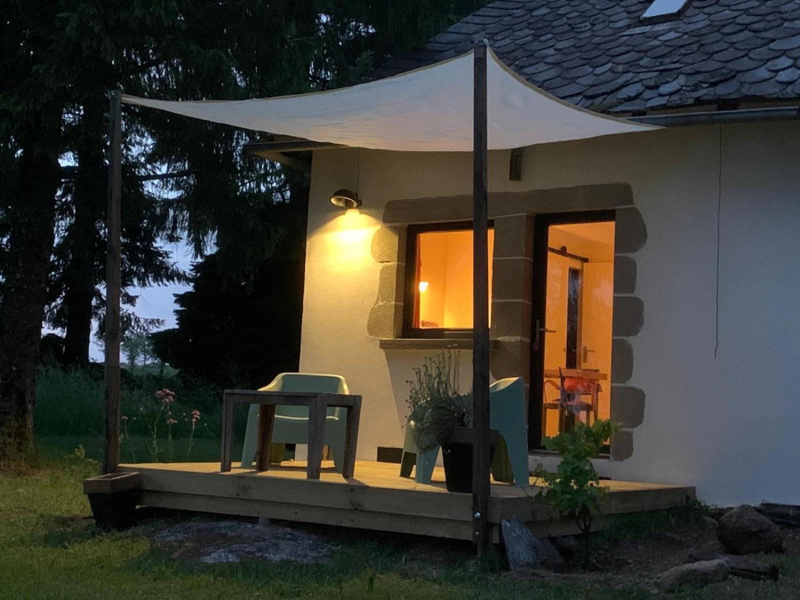Aux Logis De Fonfroide Chez Mylene & David Bed & Breakfast Marcoles Екстериор снимка