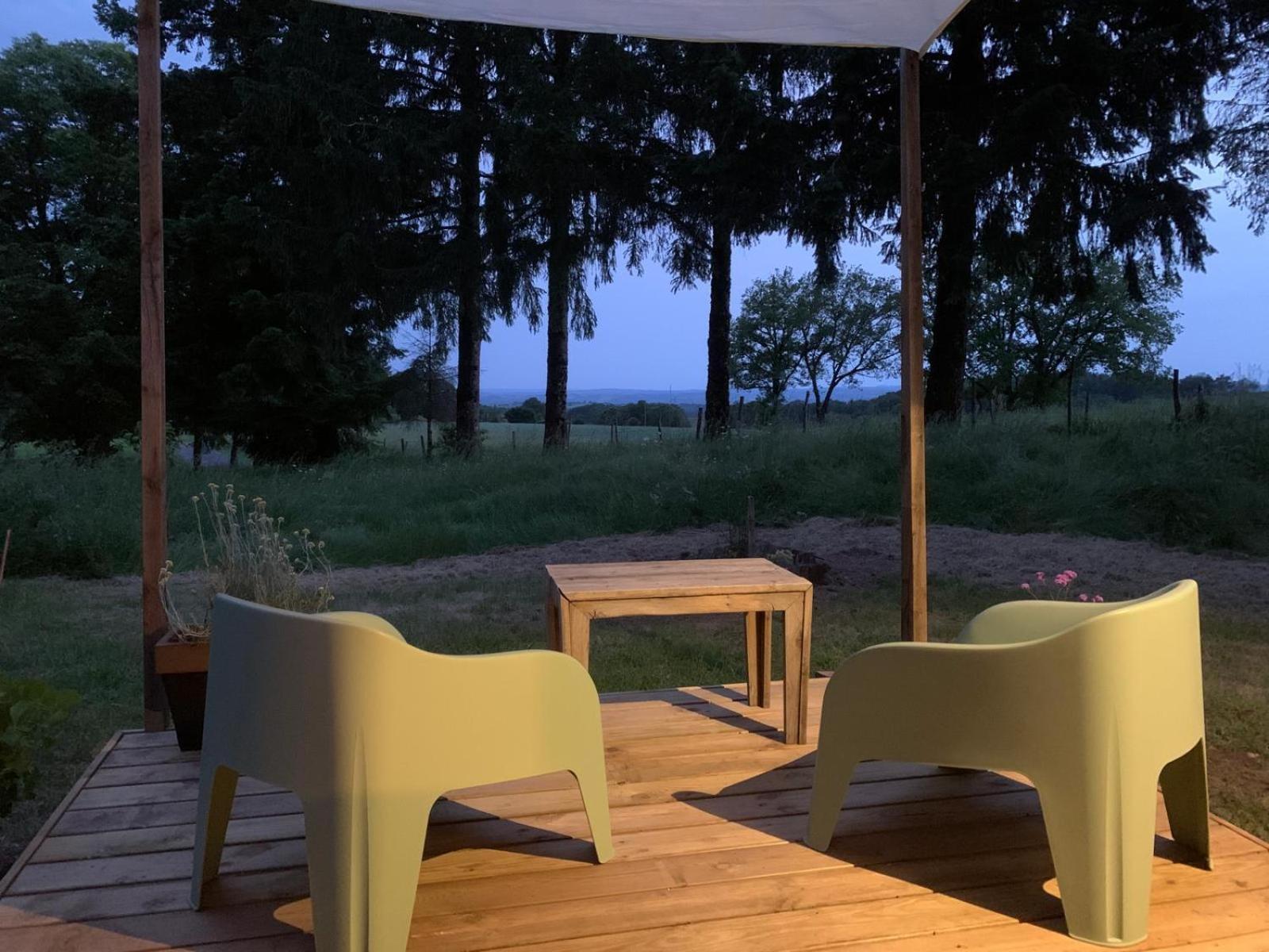 Aux Logis De Fonfroide Chez Mylene & David Bed & Breakfast Marcoles Екстериор снимка